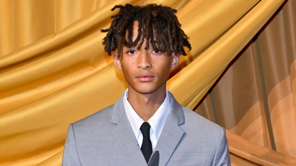 Jaden Smith, Will Smith’s son, has fulfilled his dream of becoming a girl. But when he stepped onto the operating table, due to excessive bl00d loss during the surgery, Jande fell into critical condition. Will Smith sadly spoke up, “My son at the age of 27 has…”.-NNY – Kerbnas168.info